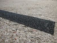 TAŚMA ANTYPOŚLIZGOWA GRUBE ZIARNO MINERALNE 25mm x 18,3m CZARNA