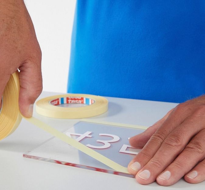 tesa® 64621 TAŚMA DWUSTRONNA MONTAŻOWA BEZBARWNA 12mm x 50m