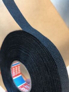 tesa® 51608 TAŚMA IZOLACYJNA PET Z MESZKIEM 15mm x 15m
