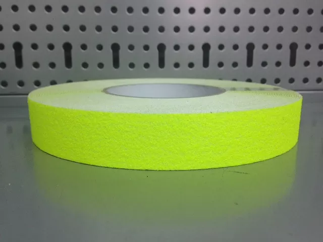 TAŚMA ANTYPOŚLIZGOWA FLUO 25mmx18,3m JASKRAWA