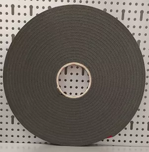 TAŚMA PIANKOWA USZCZELNIAJĄCA JEDNOSTRONNIE KLEJĄCA 6 mm 19mm x 12m czarna
