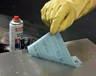 ZMYWACZ W SPRAY'U DO KLEJÓW TAŚM i ETYKIET tesa® 60042 200 ml