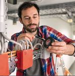 TAŚMA IZOLACYJNA CZARNA tesa® Professional 53988 19mm x 20m